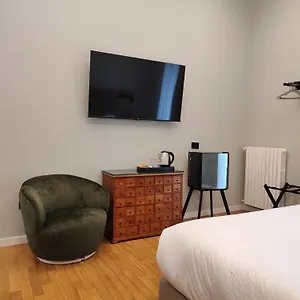 Pensión Deluxe Spaccanapoli, Nápoles